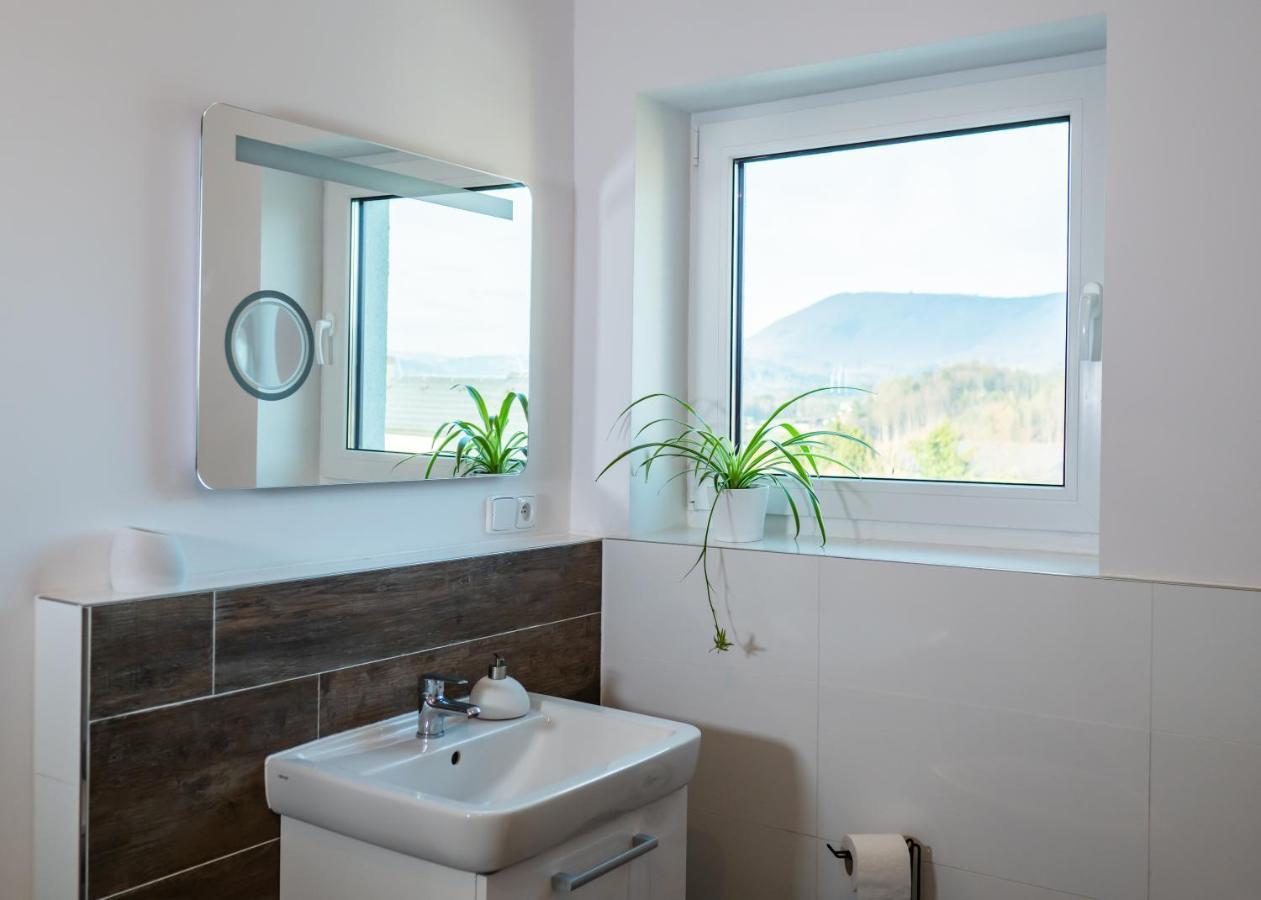 Apartman Eden Roznov pod Radhostem Exterior photo